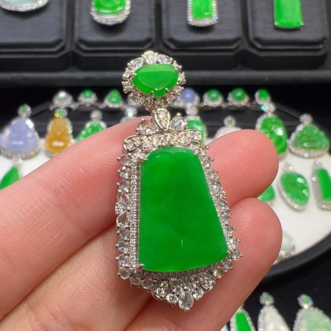 翡翠吊坠(不含链)18K金镶嵌48小时鉴赏期超时不退不换