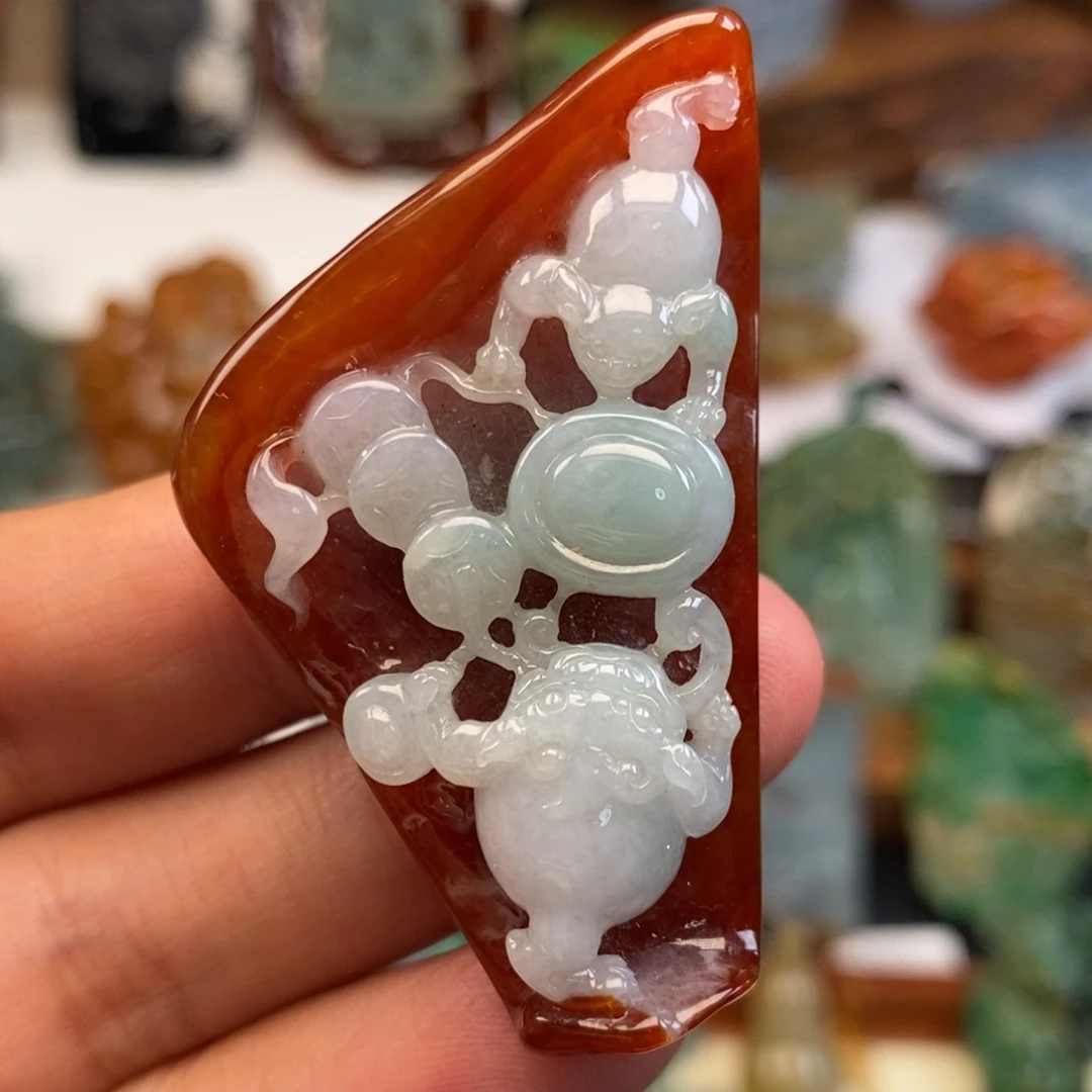 颈饰未镶嵌翡翠缅甸天然翡翠呱呱来财