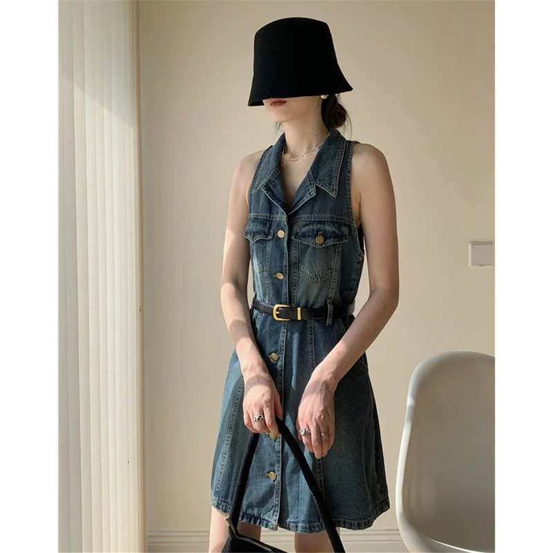 港风复古翻领牛仔连衣裙女2025春夏季新款小个子收腰显瘦无袖短裙