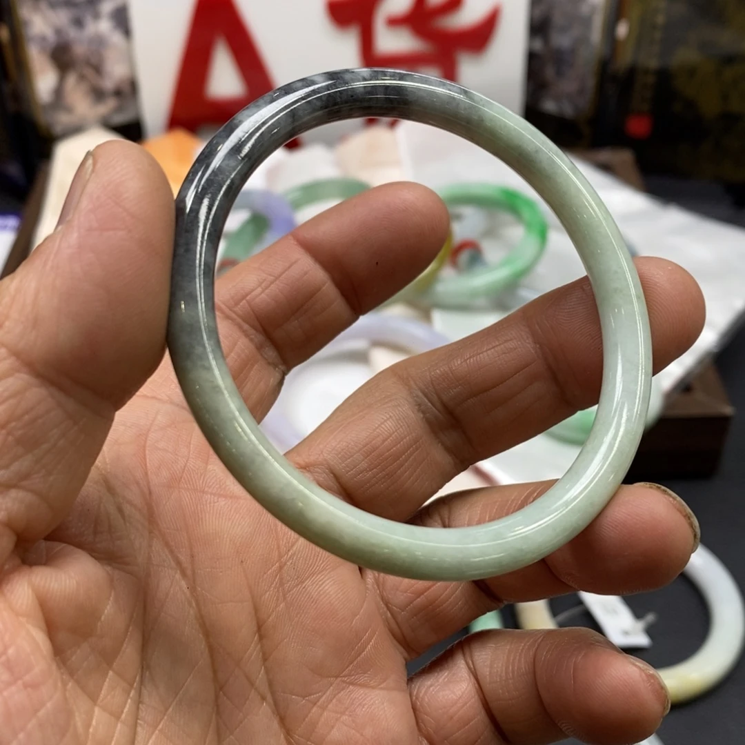 翡翠未镶嵌手镯翡翠手镯59、卡6