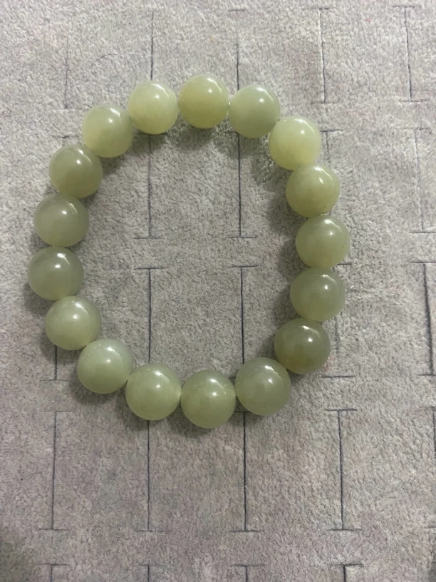 和田玉卡12圆珠手串