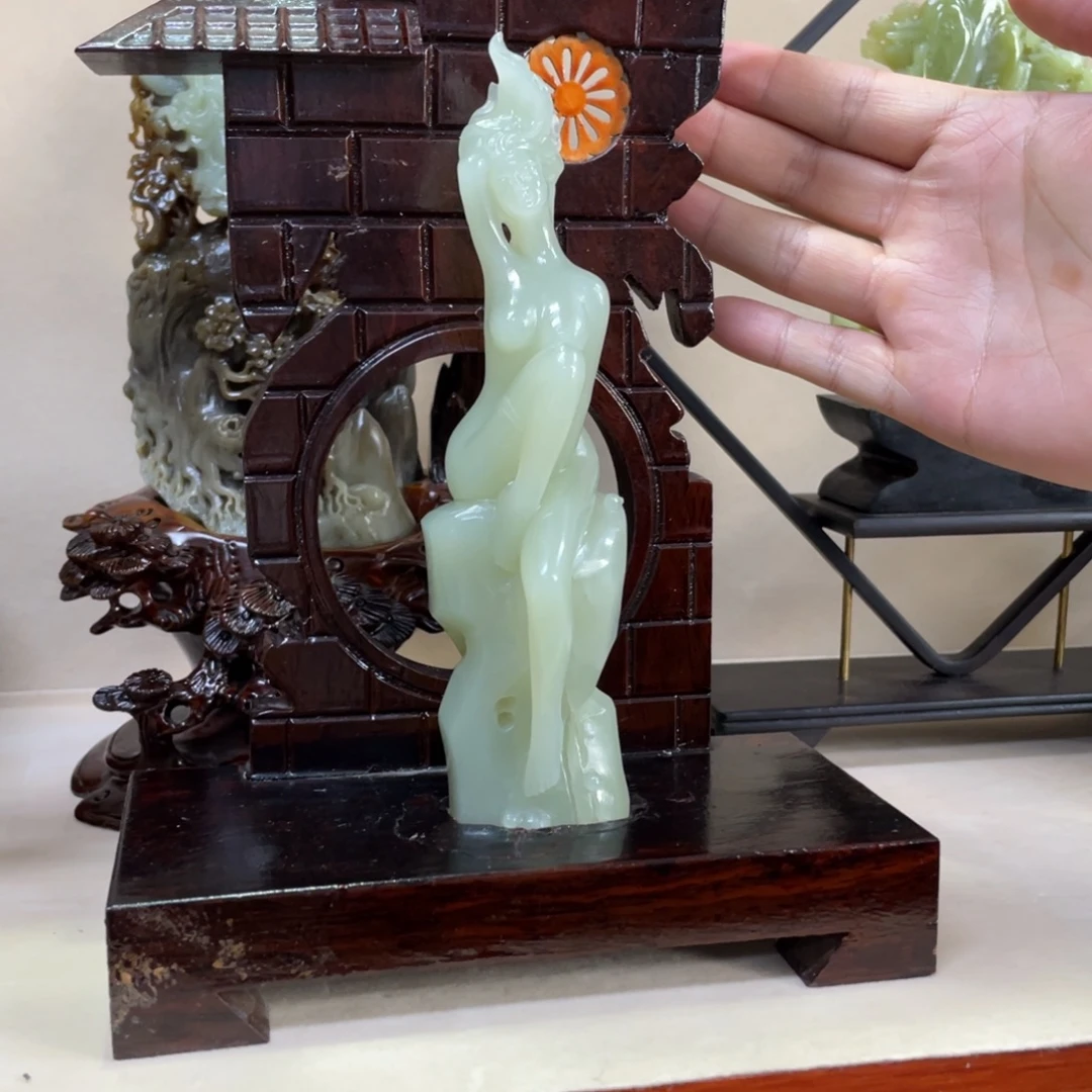 未镶嵌和田玉摆件