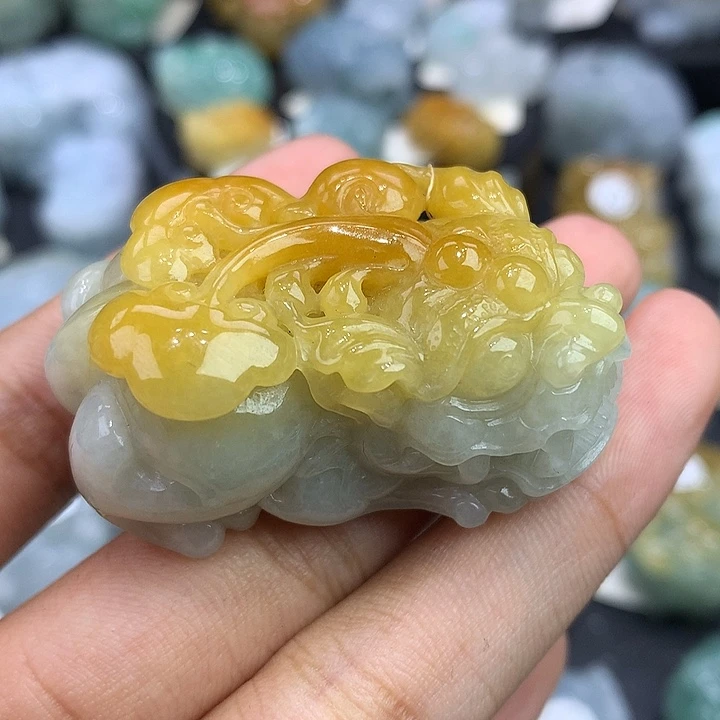 翡翠未镶嵌颈饰天然缅甸翡翠