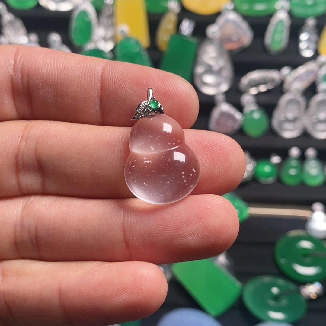 石英质玉未镶嵌颈饰