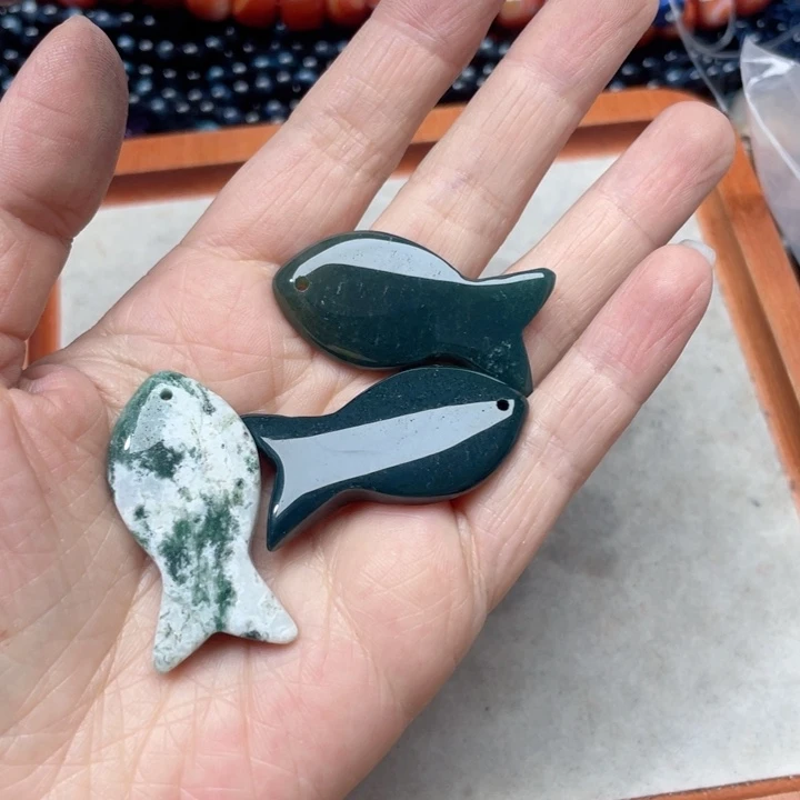 玛瑙/玉髓合金珠宝半成品一个水草玛瑙鱼吊坠