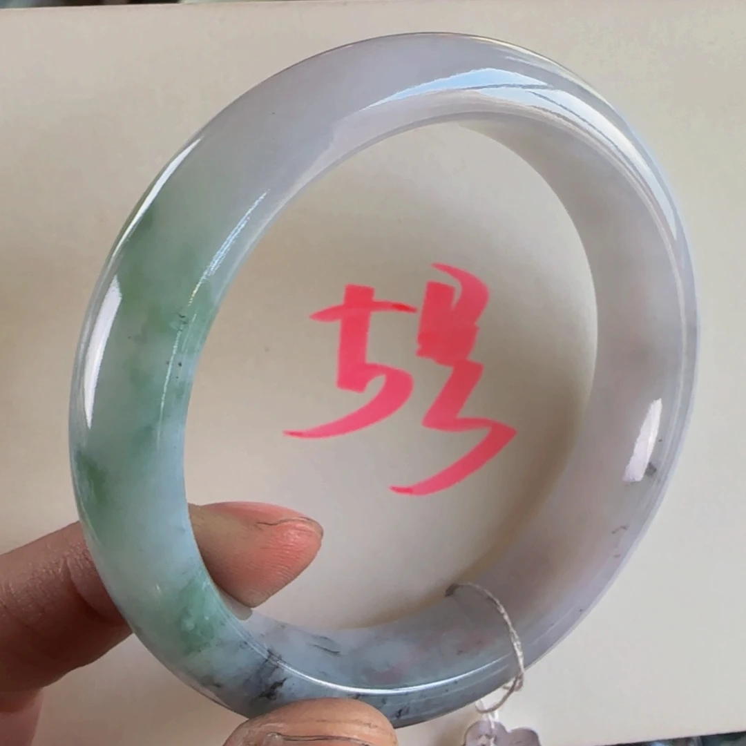 未镶嵌手镯翡翠老坑。