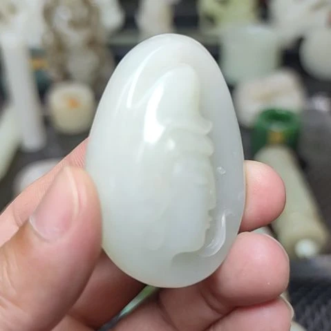 和田玉未镶嵌挂件