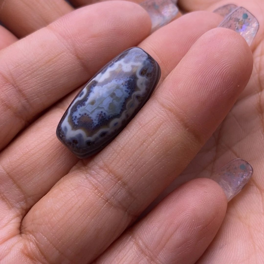 大***钟玛瑙/玉髓未镶嵌颈饰