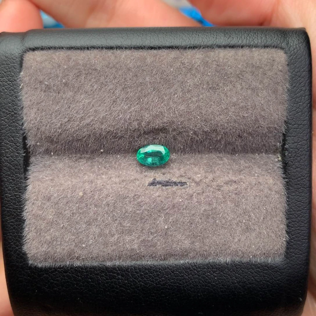 裸石祖母绿4×6     0.505ct