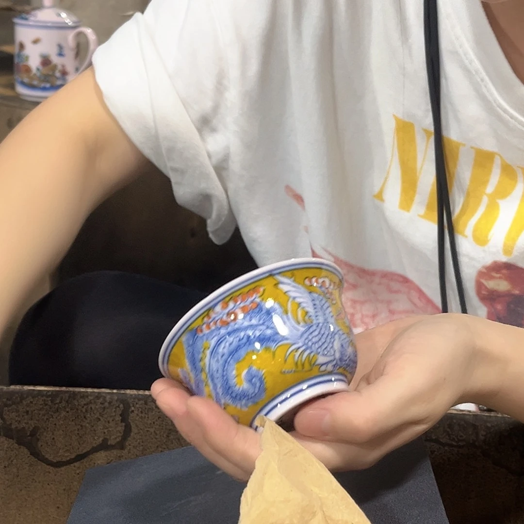 摆件////景德镇陶瓷器。杯。红。