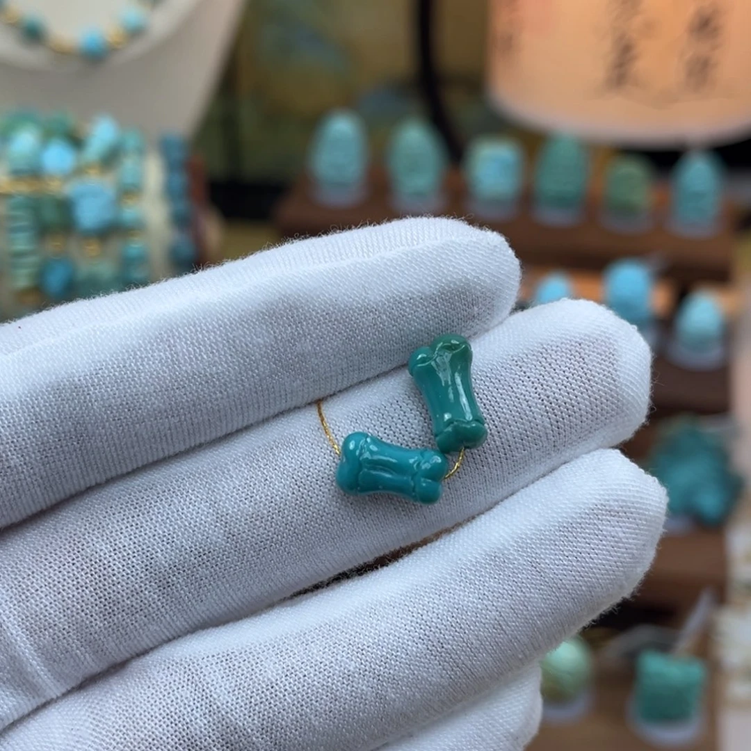 绿松石未镶嵌珠宝奇石36