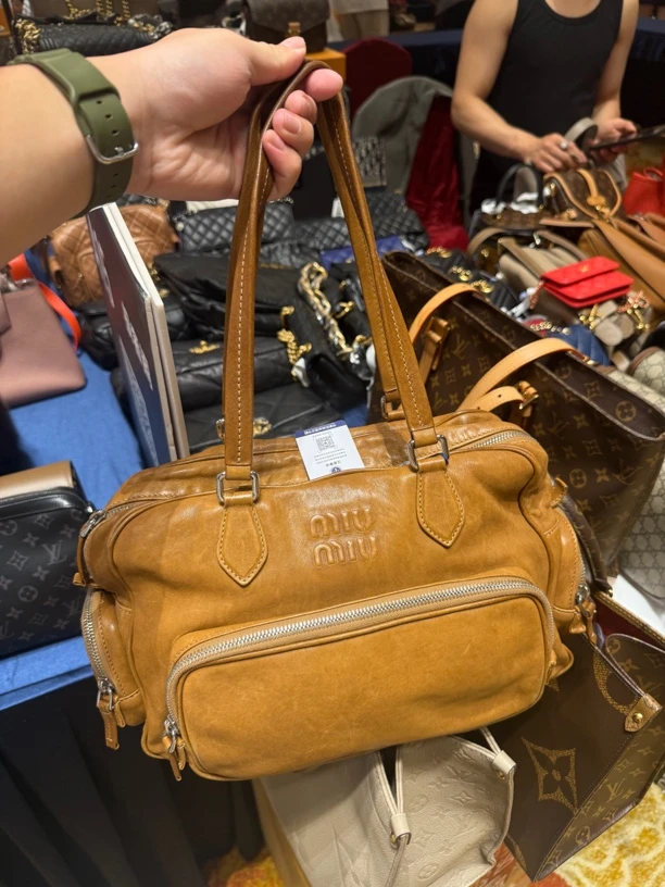 99新 MIU MIU/缪缪 大吉中古bz/miumiu缪缪焦糖色机车单肩包