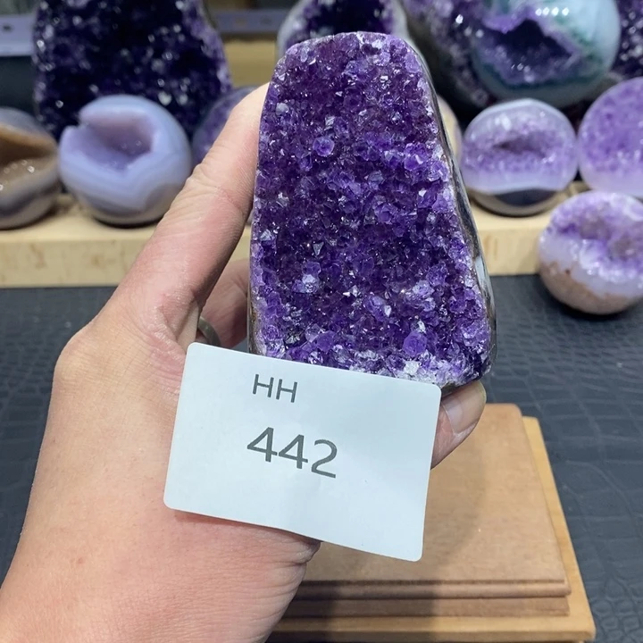紫晶未镶嵌大型摆件（非配饰）