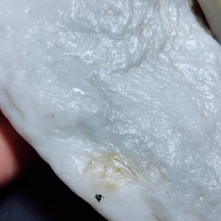 和田玉（糖玉）未镶嵌珠宝奇石