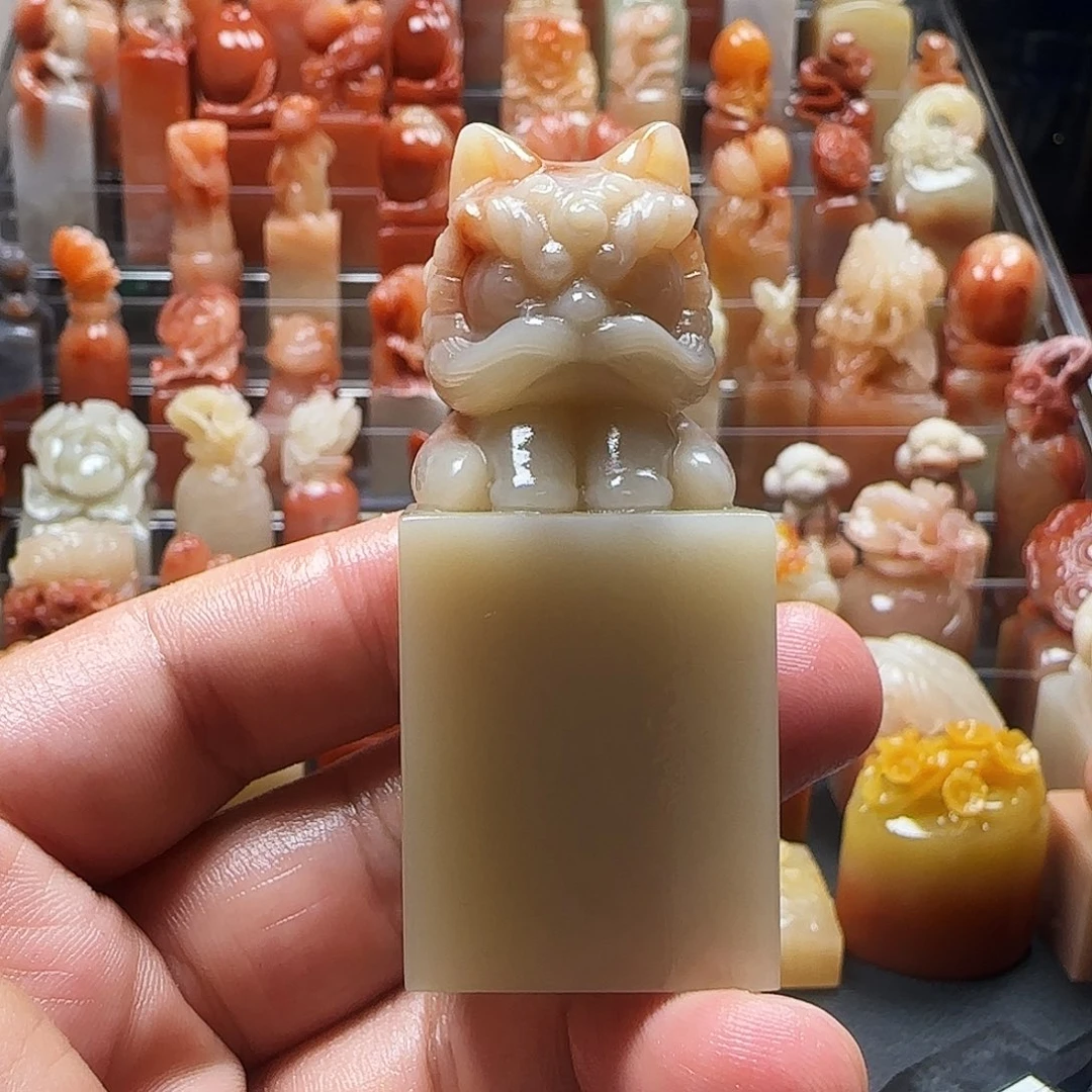 老挝石醒狮
