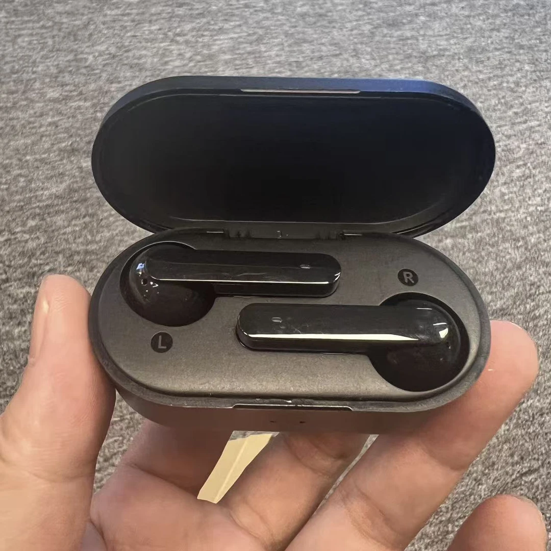 高端入耳式蓝牙耳机