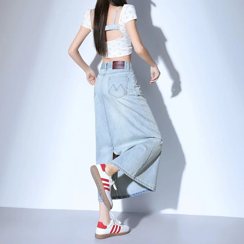浅蓝字母刺绣高腰牛仔半身裙女2025新款中长款显瘦包臀开叉裙子