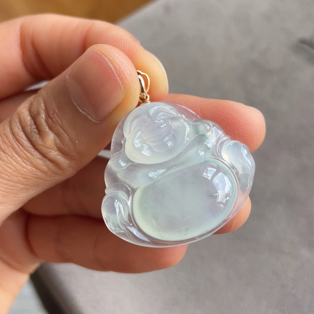 翡翠18K金镶嵌颈饰冰润