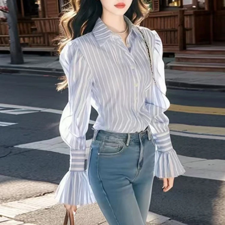 ﹣有现货－2025秋季新蓝色条纹女衬衫长袖上衣短款小衫百搭衬衣女