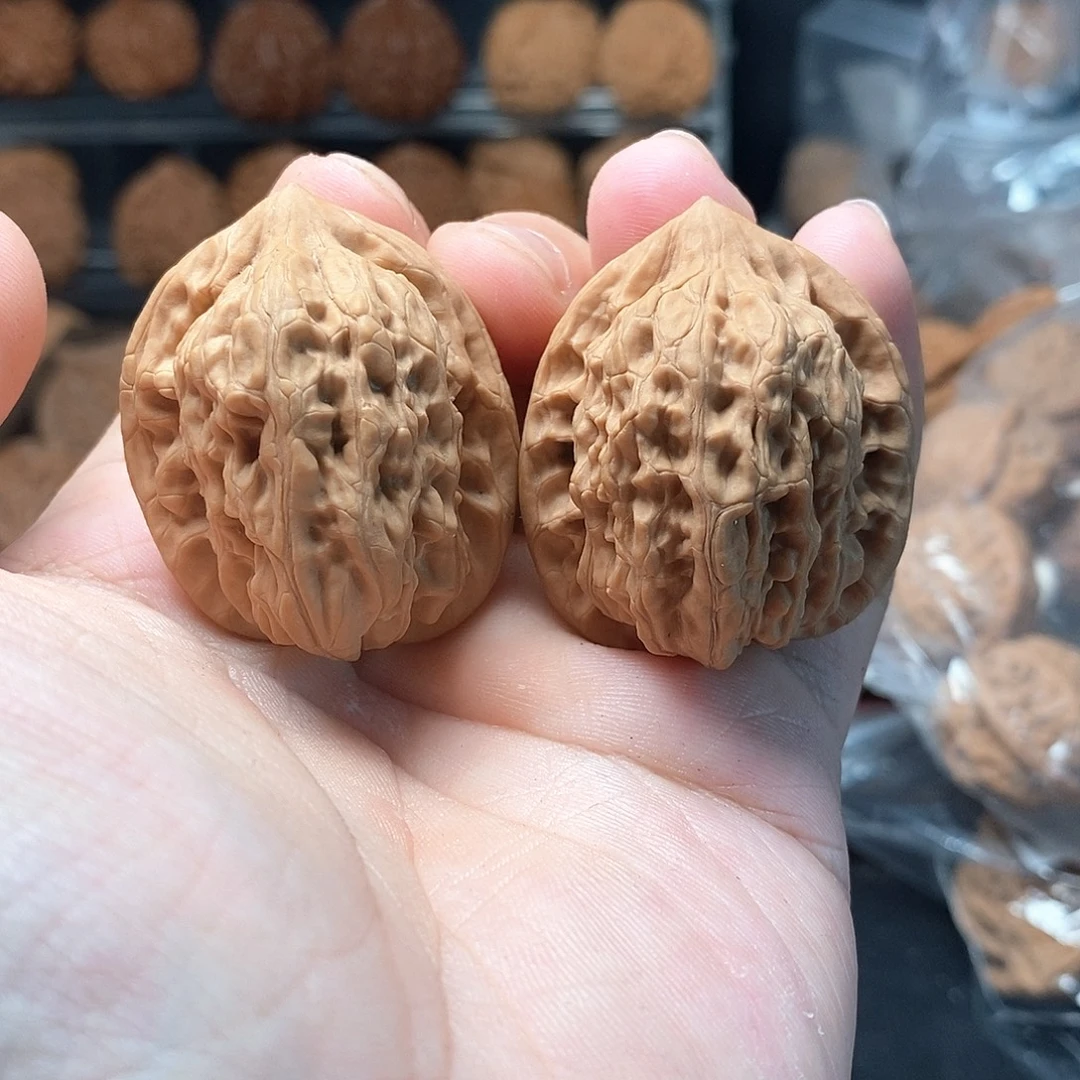 1文玩核桃蜡皮公子帽35-413