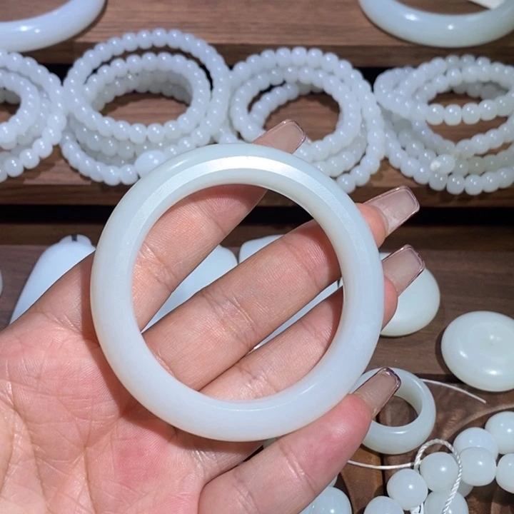 手链未镶嵌和田玉云**货