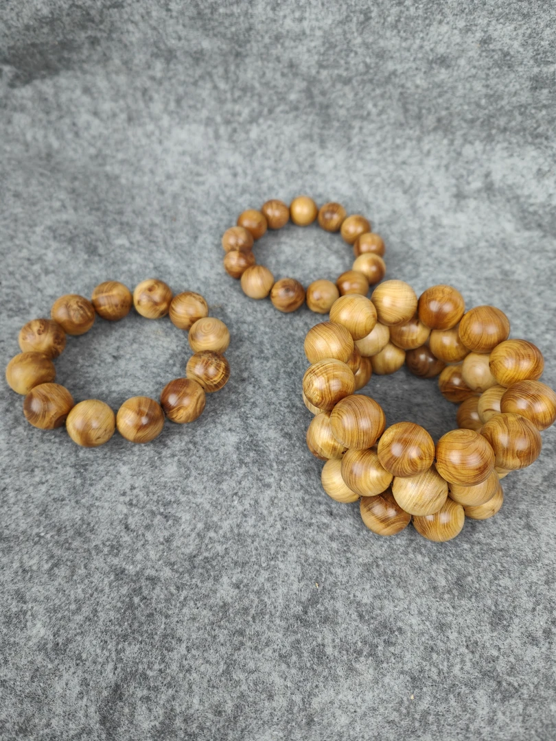 手串天然闪电纹饰品