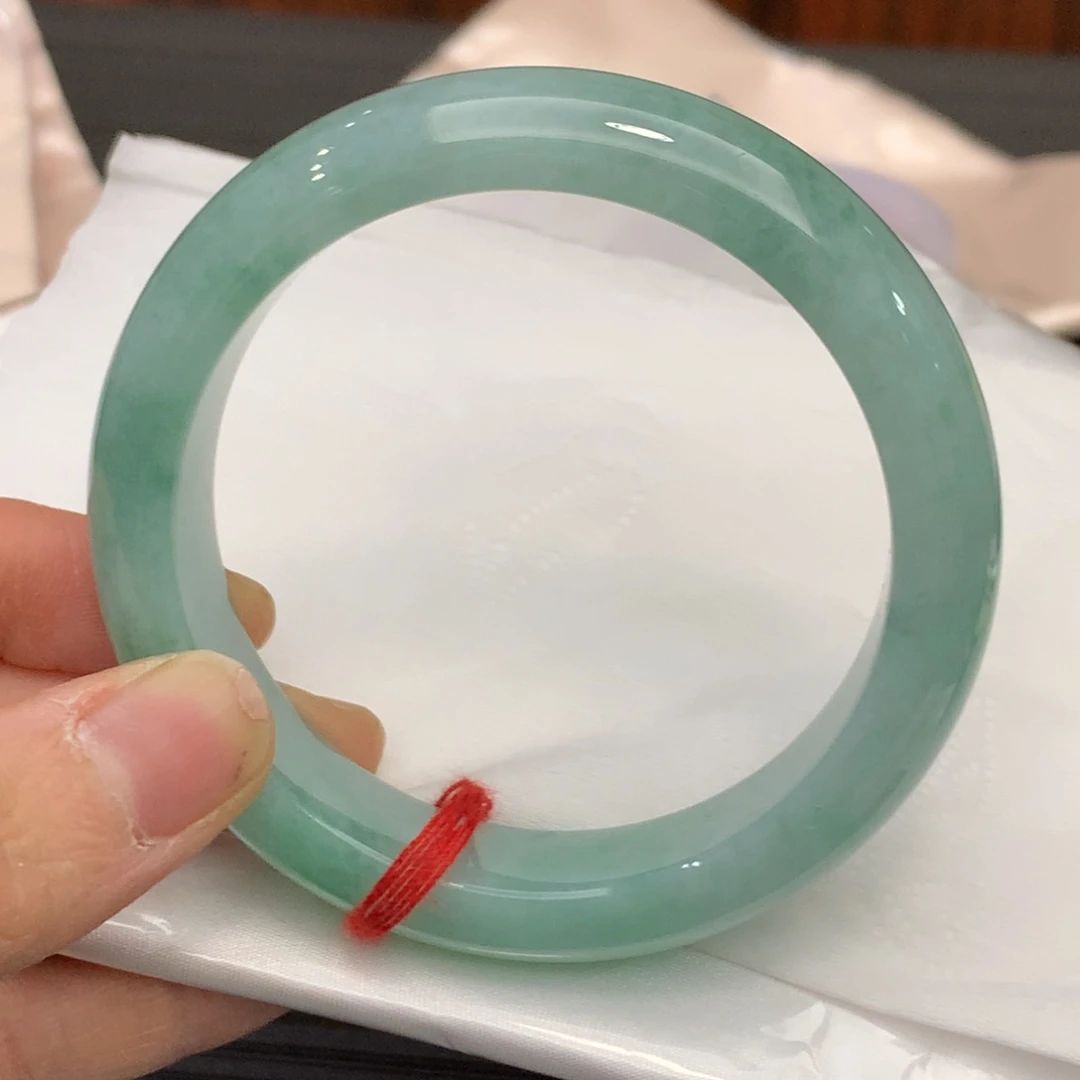 翡翠手镯未镶嵌翡翠手镯未镶嵌58圈口