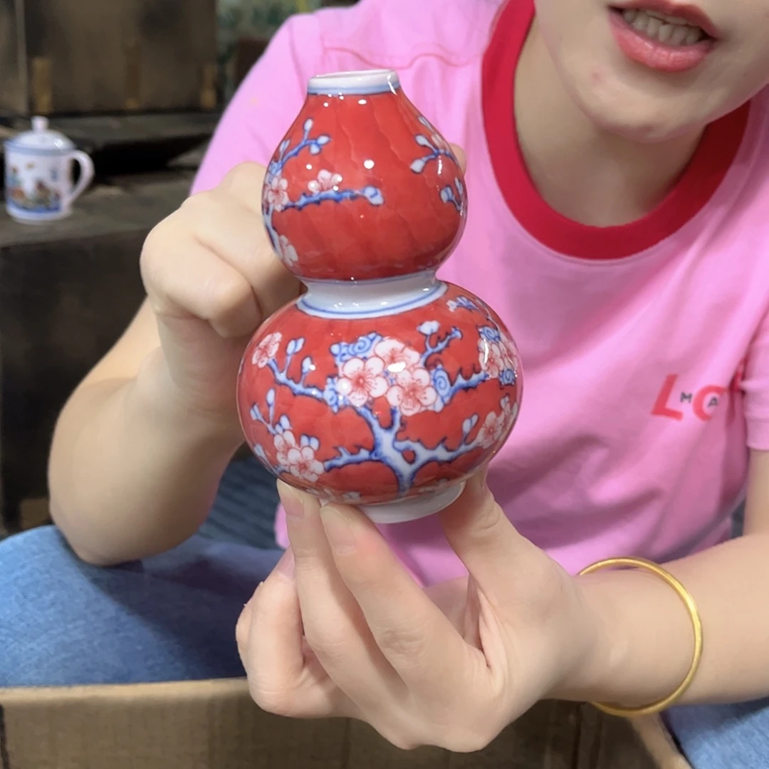 摆件/////景德镇陶瓷器。瓶。