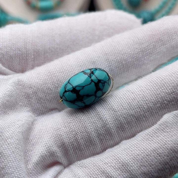 绿松石配饰未镶嵌