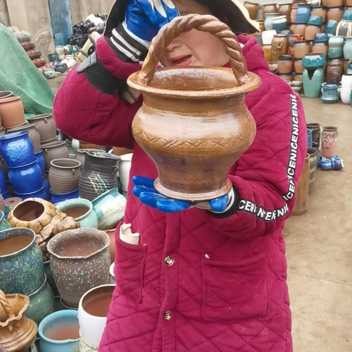 红陶瑕疵手工盆子。。。