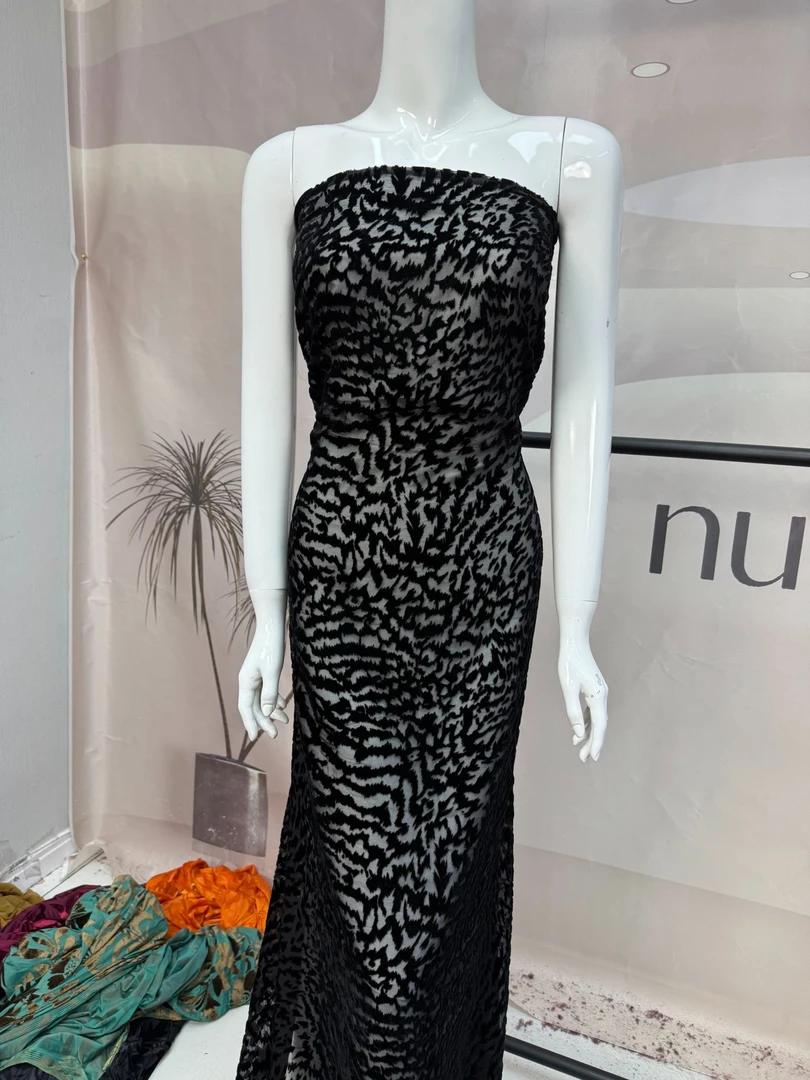 بوۋېر گۈللۈك مىتىسكا دۇخاۋا  韩国丝绒布料-3米