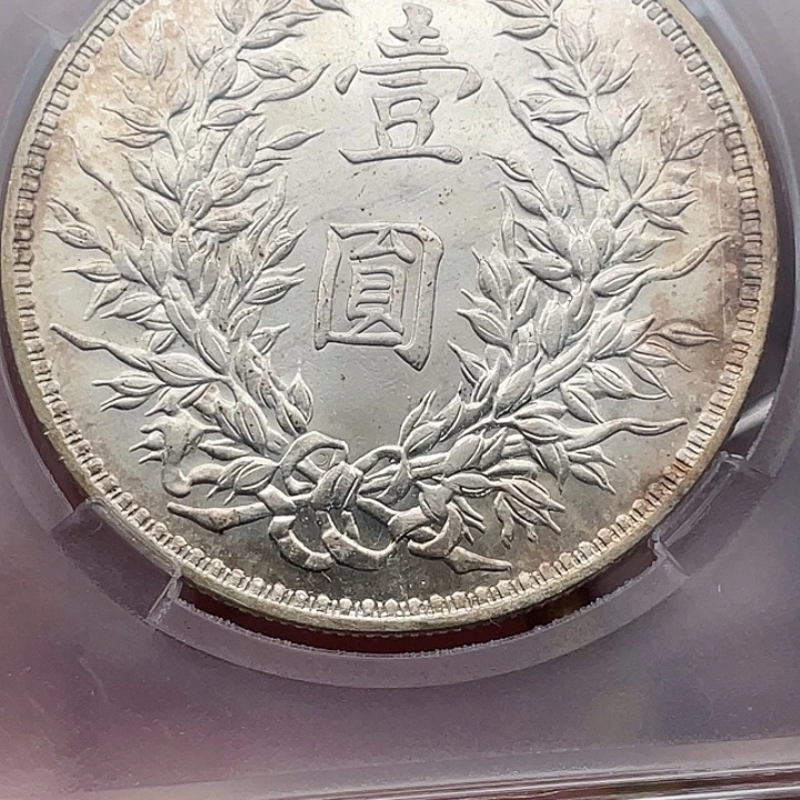 玻璃颈饰工艺品银币O版三角圆