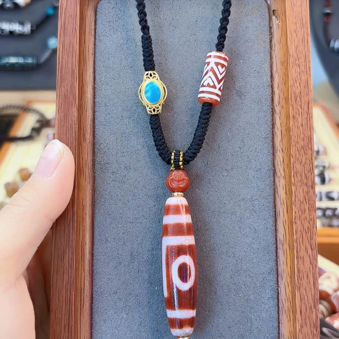 玛瑙/玉髓颈饰未镶嵌