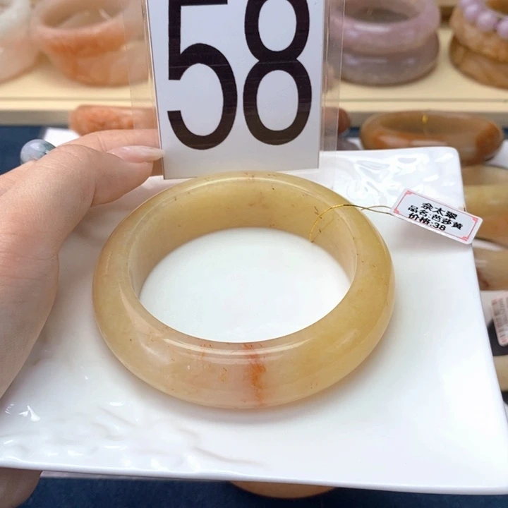 石英质玉未镶嵌手镯