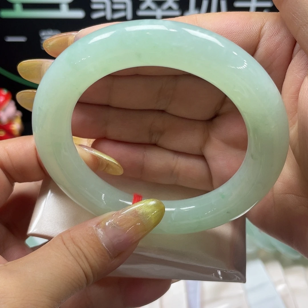 翡翠未镶嵌手镯58.6圆条