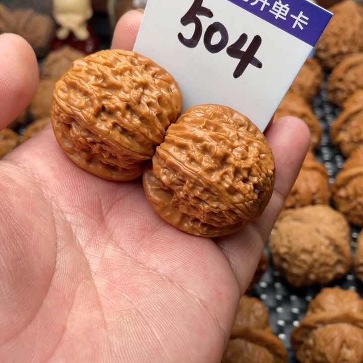 吊坠文玩核桃白狮子37尺