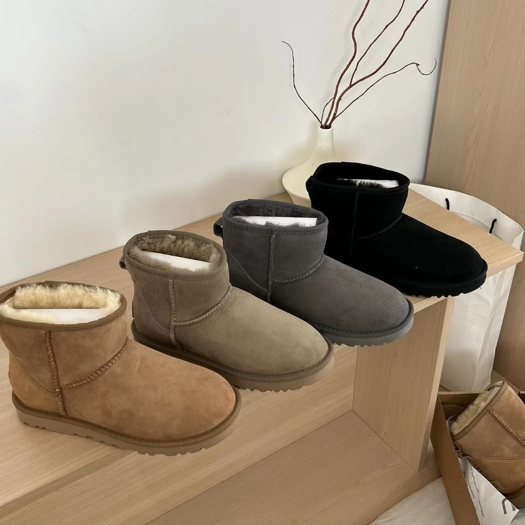 短筒雪地靴羊皮毛一体加绒加厚男女同款真皮雪地棉