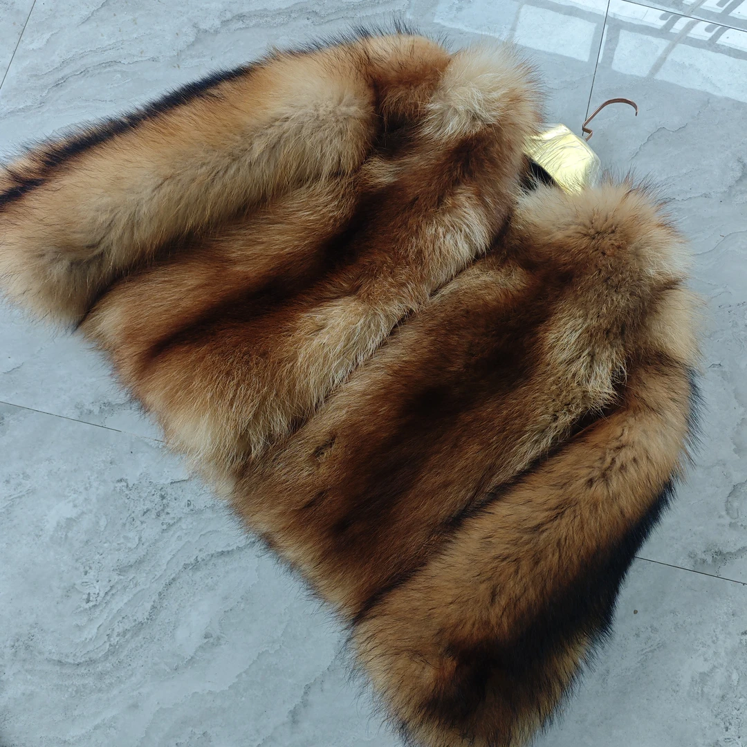 加厚貉子毛整皮短款外套，全整张厚实款