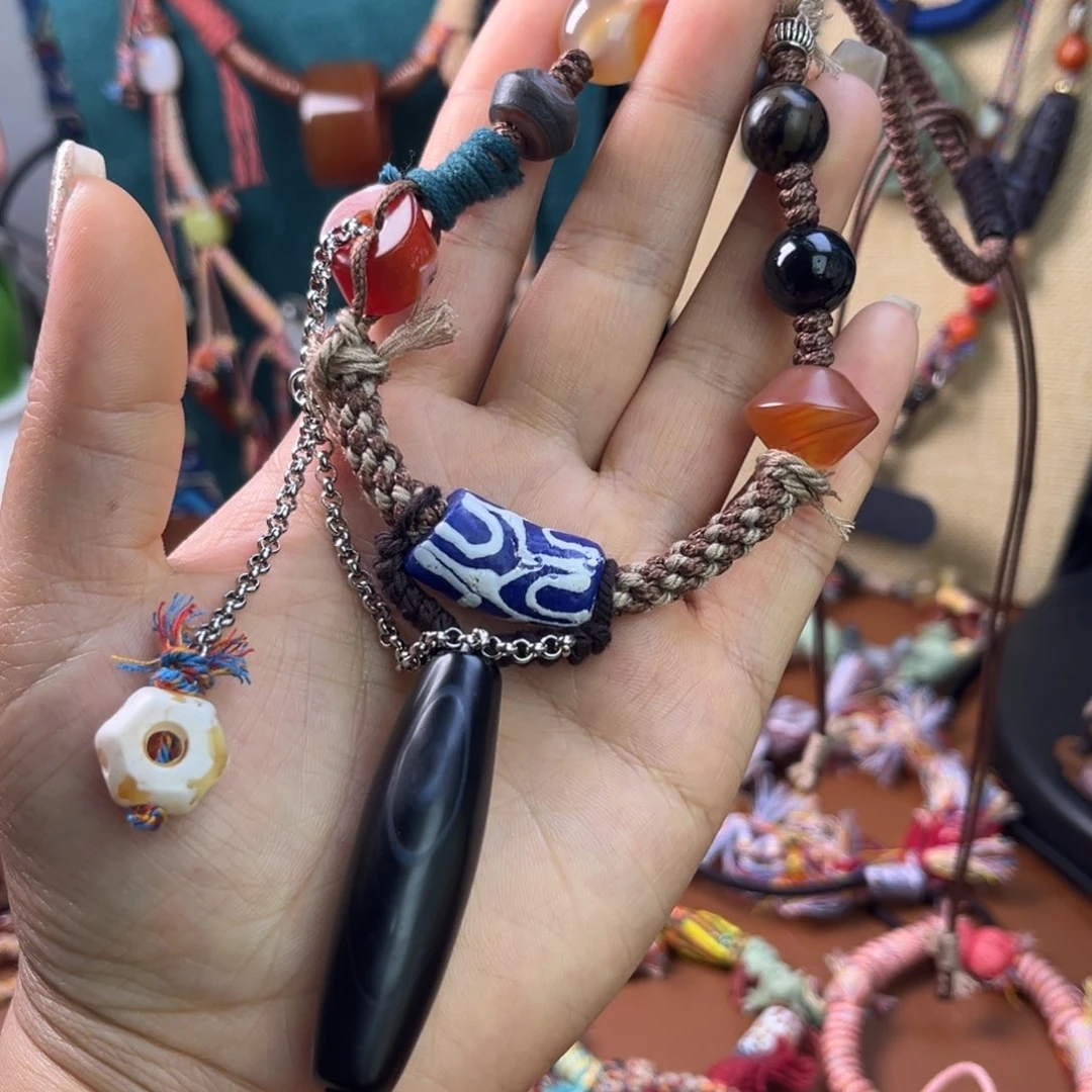 玛瑙/玉髓颈饰未镶嵌