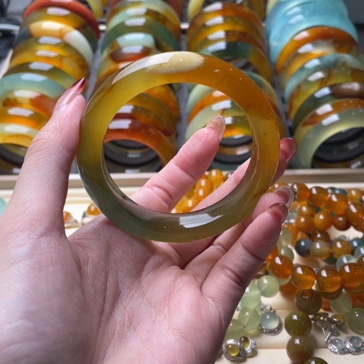 蛇纹石玉手镯未镶嵌56.3