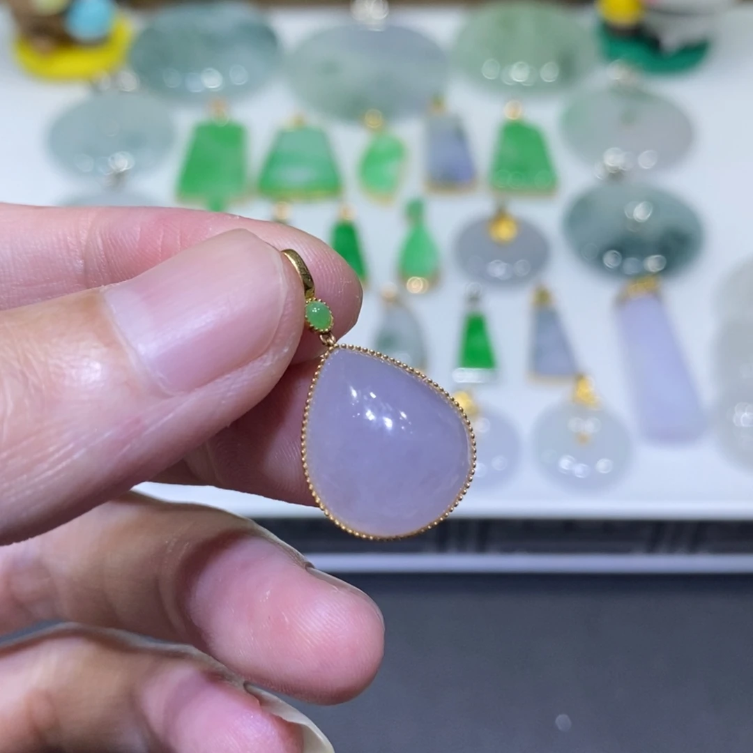 翡翠18K金镶嵌吊坠(不含链)