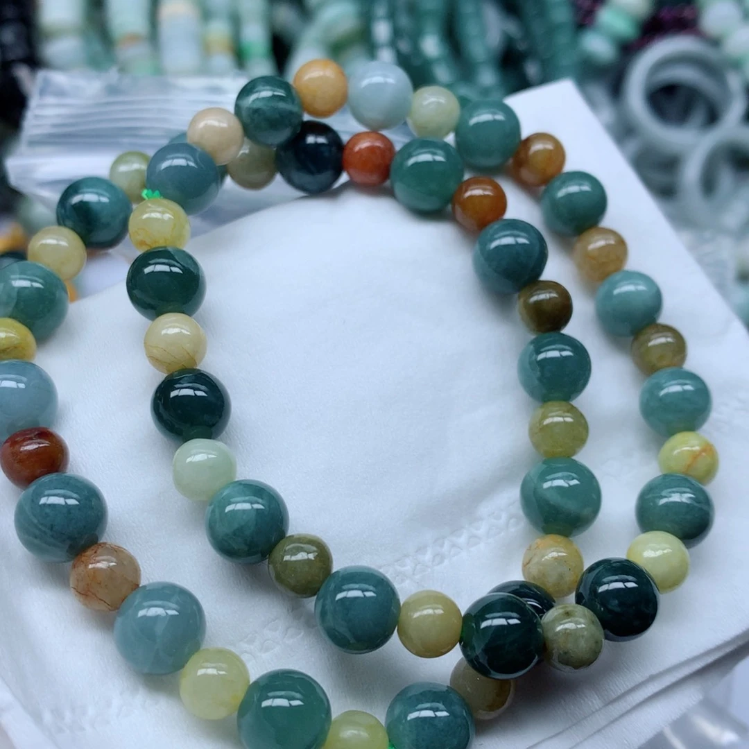 翡翠颈饰未镶嵌手串