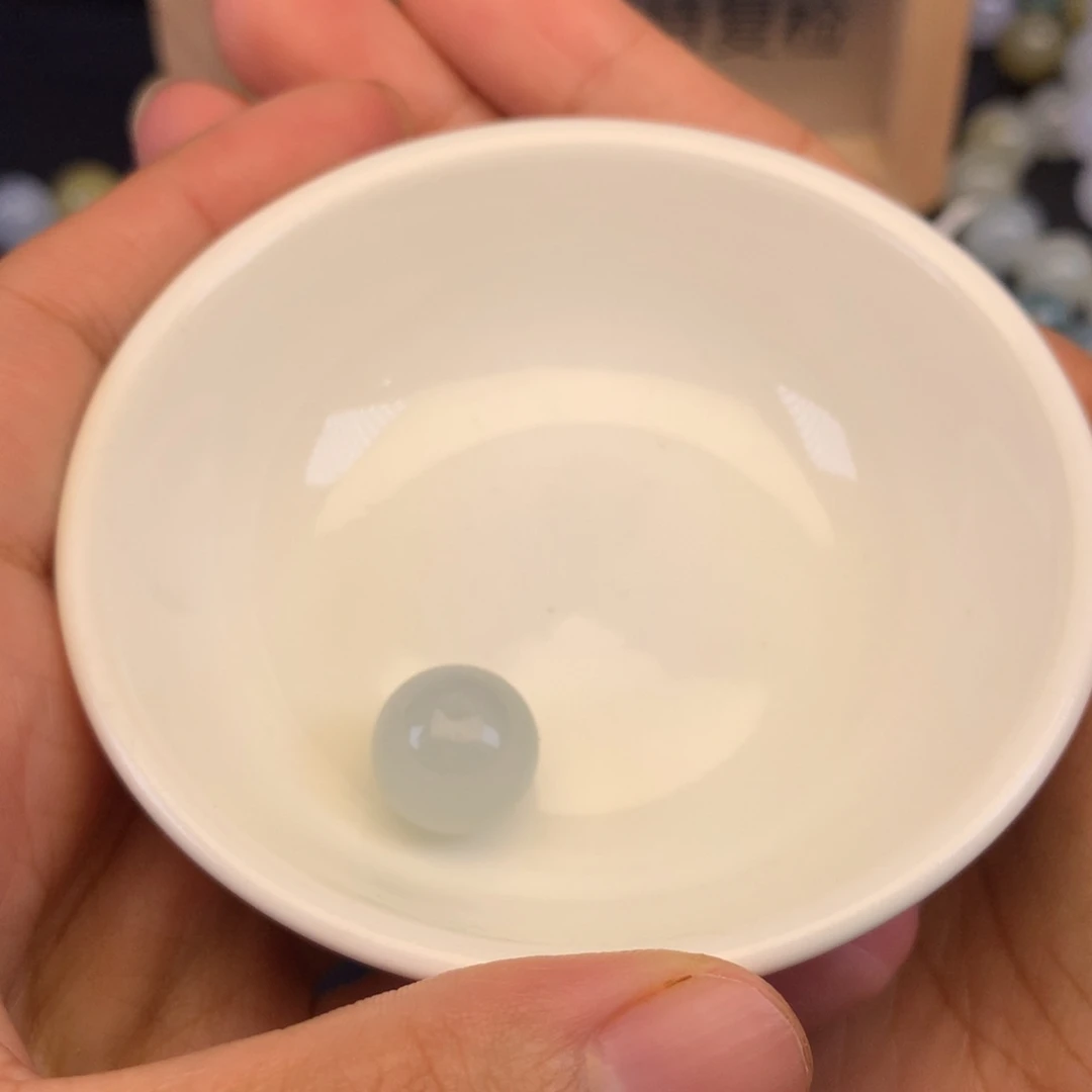 沽***嶽翡翠未镶嵌颈饰天然缅甸翡翠Ａ货