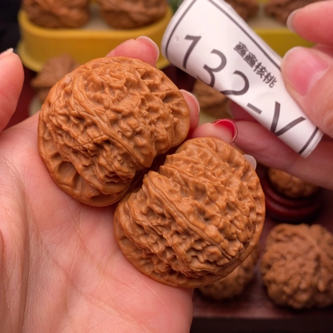 把件桃核白狮子41……