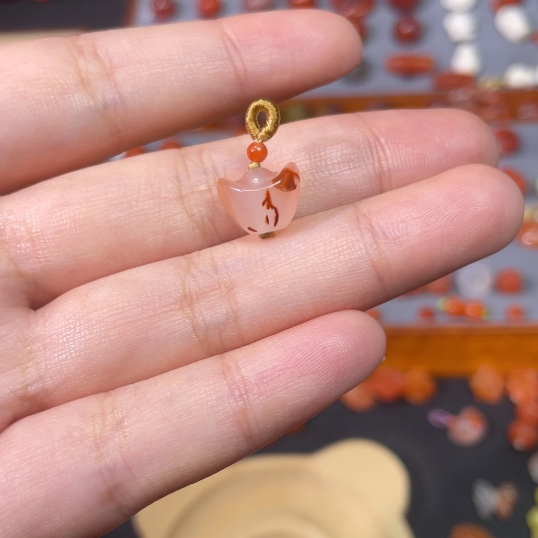 南红玛瑙未镶嵌元宝