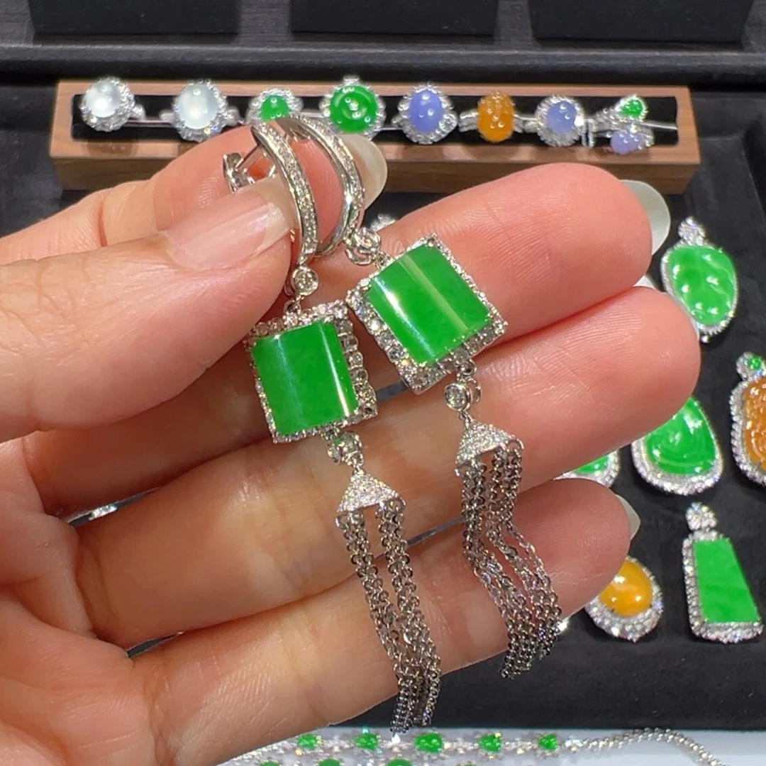 翡翠未镶嵌耳饰收到货48小时鉴赏期