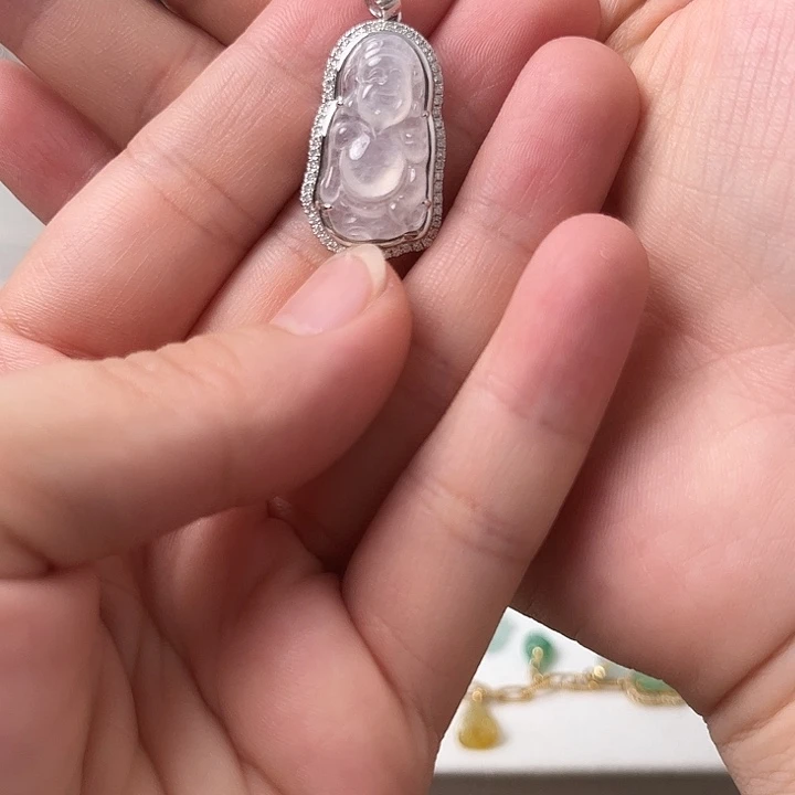 颈饰18K金镶嵌翡翠财财