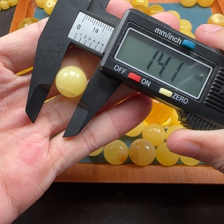 蜜蜡未镶嵌珠宝奇石天然121