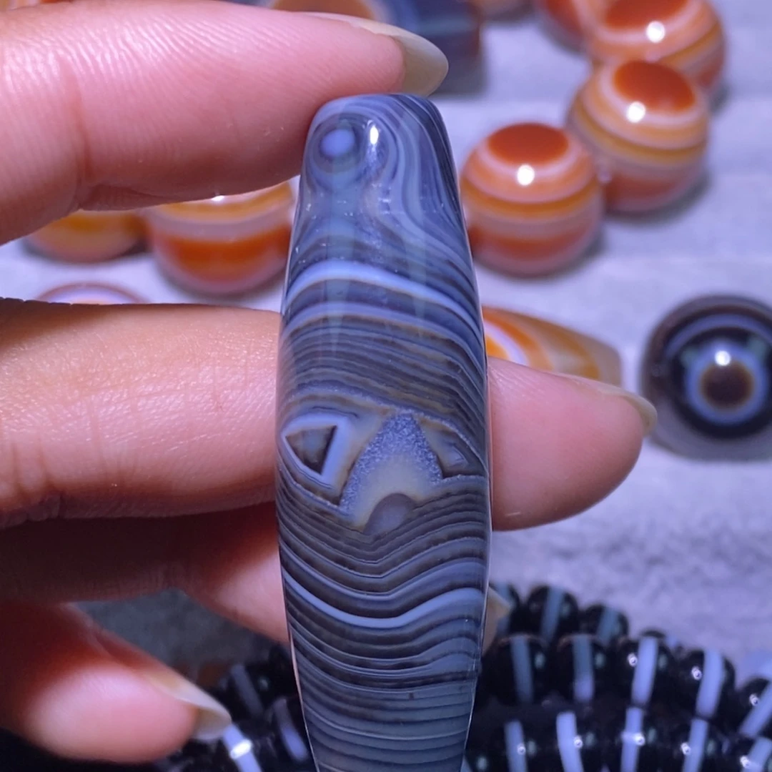 未镶嵌颈饰玛瑙/玉髓