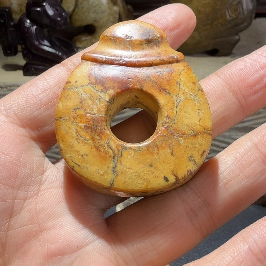 月***日和田玉未镶嵌挂件